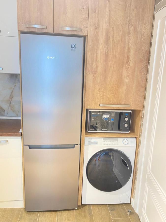 Business Lux Apartment Solomon City تشيسيناو المظهر الخارجي الصورة