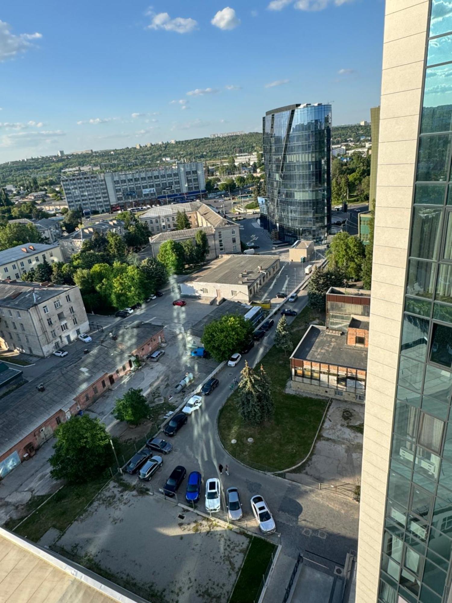 Business Lux Apartment Solomon City تشيسيناو المظهر الخارجي الصورة