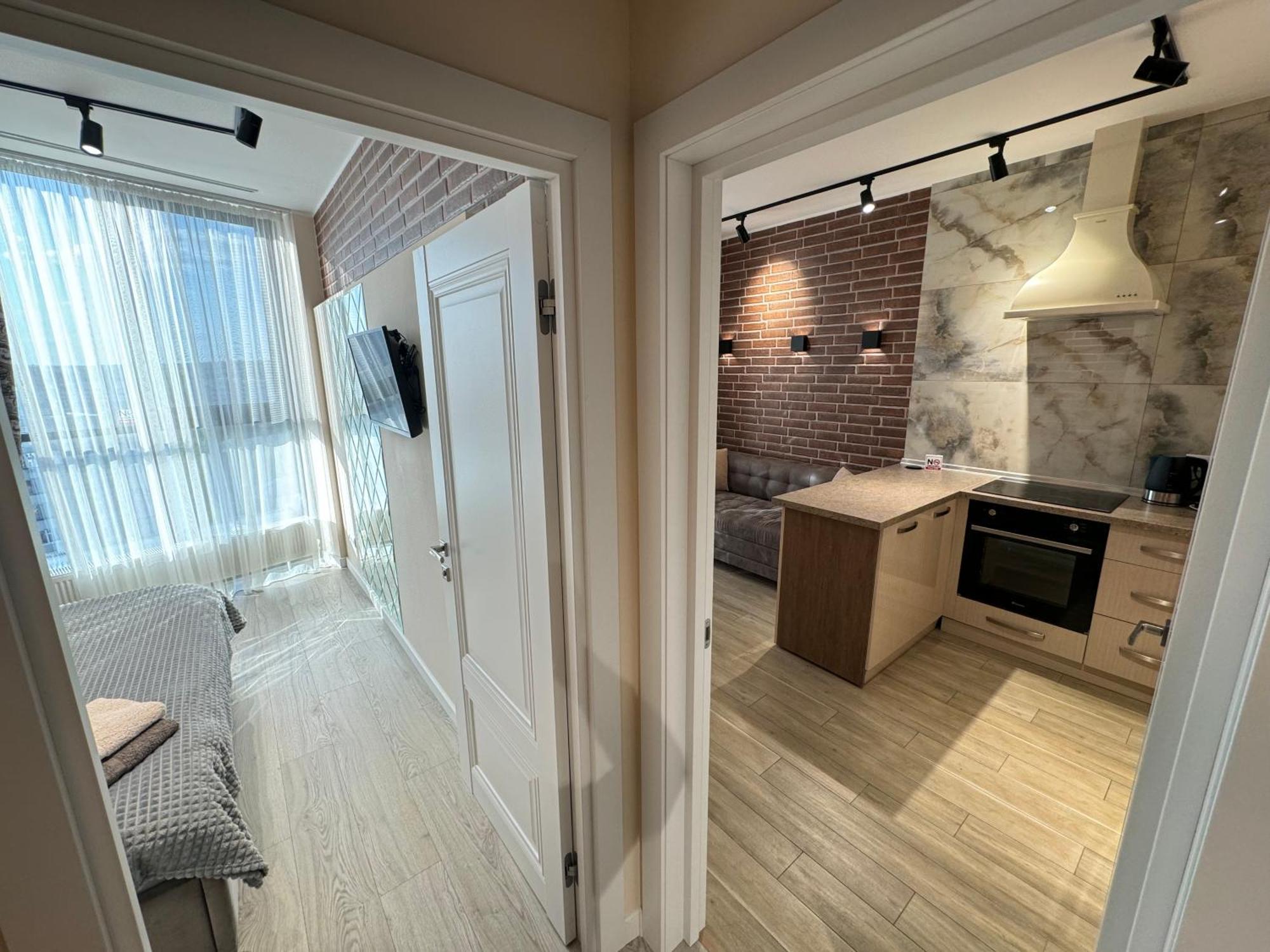 Business Lux Apartment Solomon City تشيسيناو المظهر الخارجي الصورة