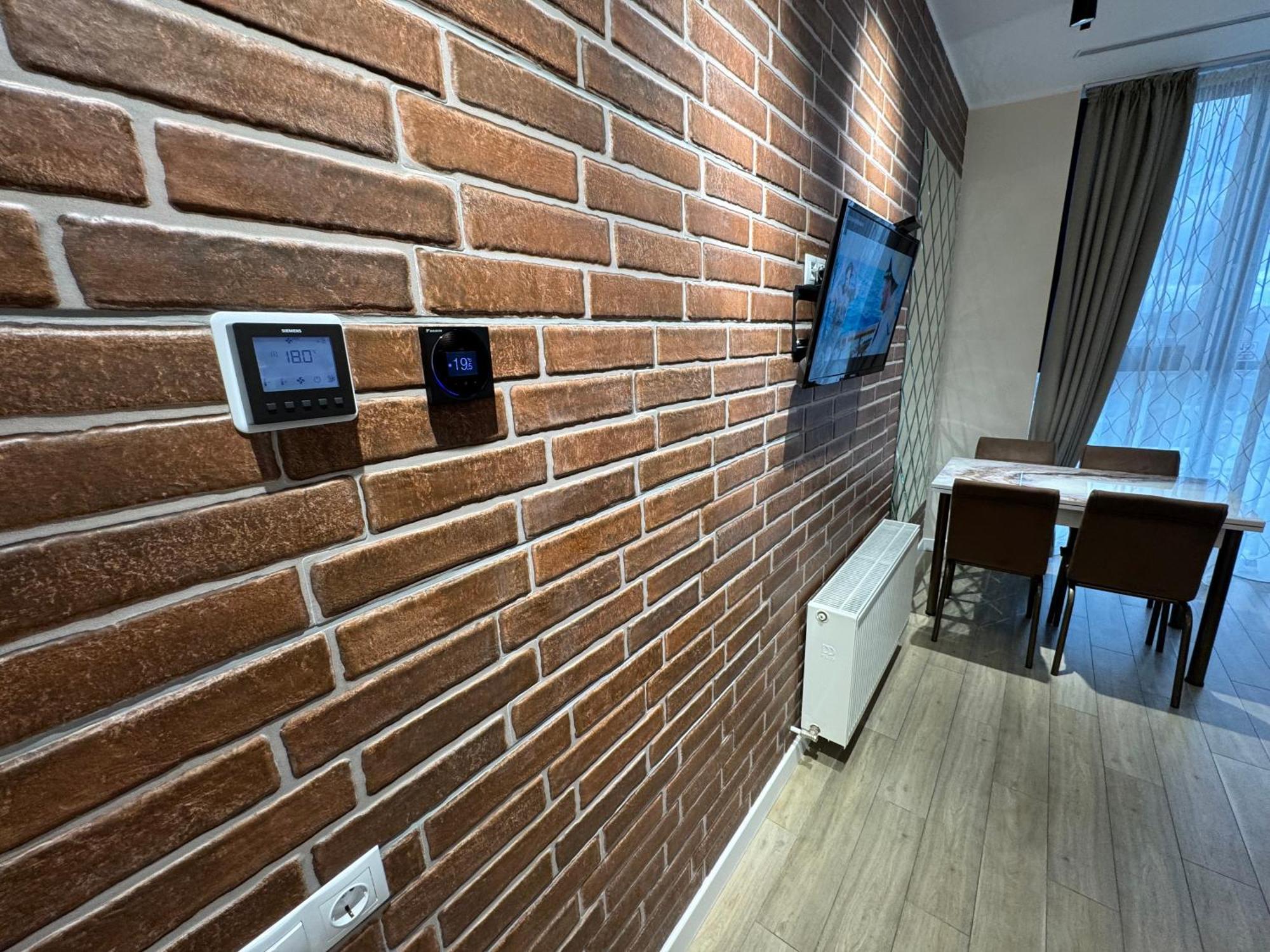 Business Lux Apartment Solomon City تشيسيناو المظهر الخارجي الصورة